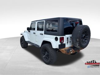 Used 2018 Jeep Wrangler Unlimited Sahara w/ Connectivity Group AWD/4WD video 3