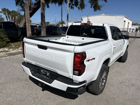 Used 2024 Chevrolet Colorado LT w/ LT Convenience Package II image 8