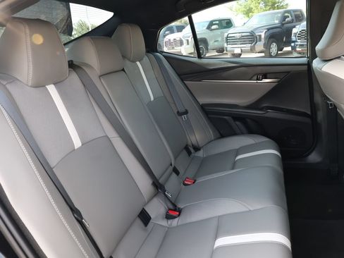 Used 2026 Toyota Camry SE w/ Convenience Package FWD image 31