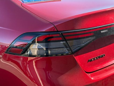 Used 2024 Honda Accord EX image 9