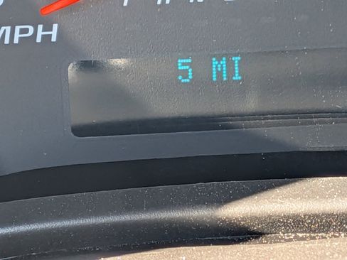 New 2025 Chevrolet Express 3500 Extended w/ Driver Convenience Package image 14