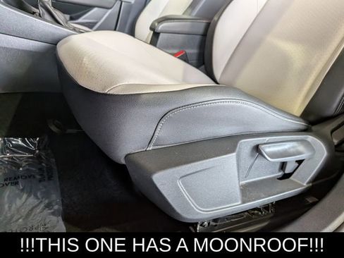 Used 2019 Volkswagen Jetta R-Line w/ R-Line Cold Weather Package FWD image 13