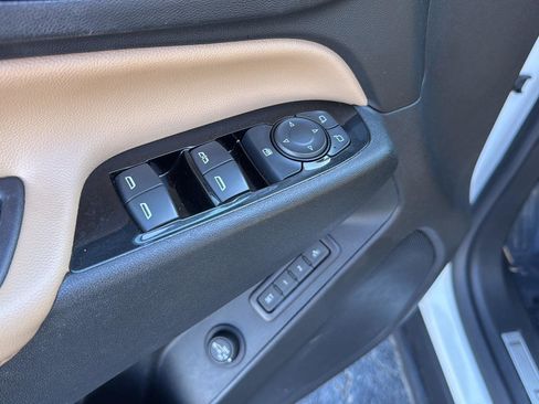 Certified 2022 Chevrolet Equinox Premier image 28