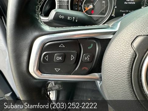 Used 2020 Jeep Gladiator Overland AWD/4WD image 18