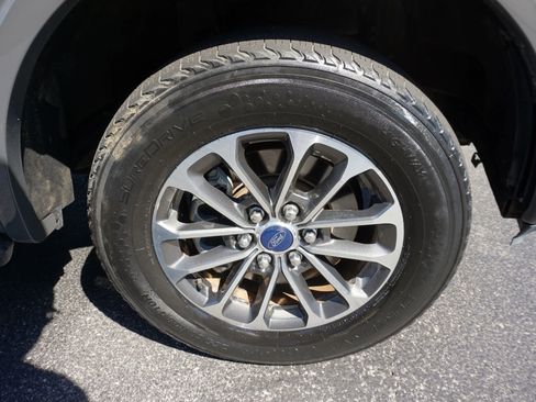 Used 2018 Ford F150 XLT w/ Equipment Group 302A Luxury RWD image 37