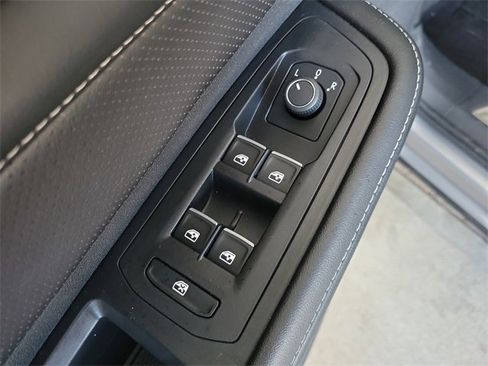 Used 2024 Volkswagen Atlas SE image 23