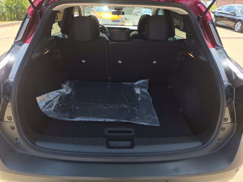 Certified 2026 Nissan Kicks SV w/ SV Premium Package FWD image 7