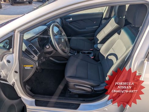 Used 2018 Kia Forte LX w/ LX Popular Package image 13