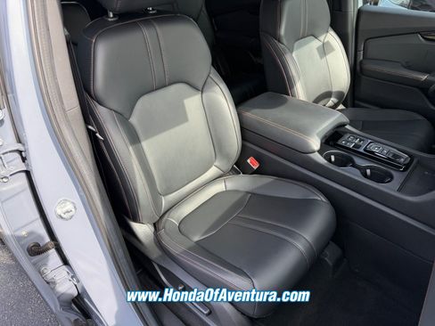 Certified 2025 Honda Pilot TrailSport image 7