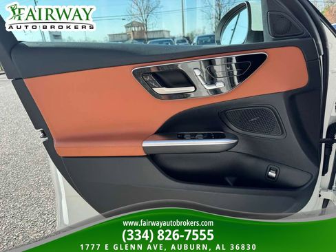 Used 2025 Mercedes-Benz C 300 4MATIC Sedan image 26