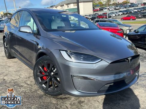 Used 2023 Tesla Model X Plaid image 1