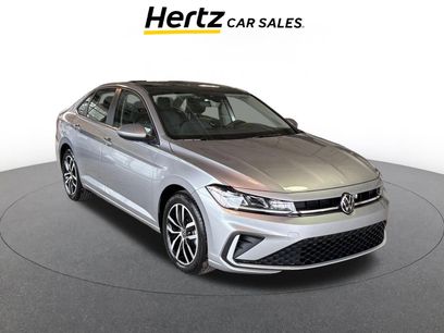Used 2025 Volkswagen Jetta SE
