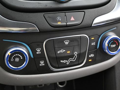 Used 2024 Chevrolet Equinox LS w/ LS Convenience Package FWD image 20