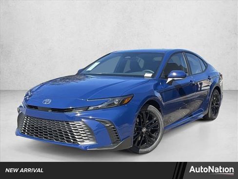 New 2026 Toyota Camry SE image 1