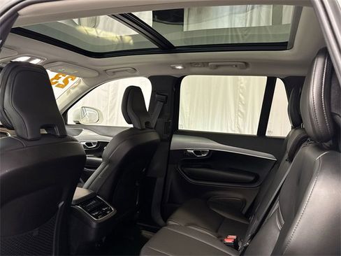 Used 2023 Volvo XC90 B5 Core w/ Climate Package image 14