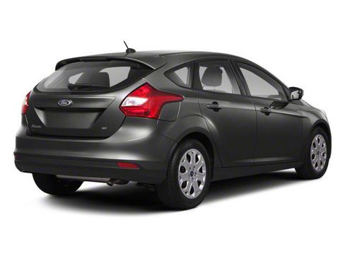 Used 2013 Ford Focus SE w/ SE Winter Pkg FWD image 5