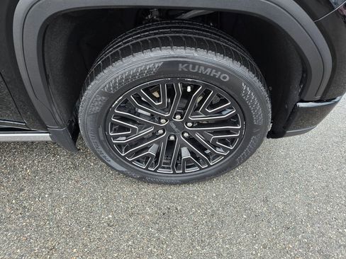 Used 2022 GMC Sierra 1500 Denali Ultimate image 12