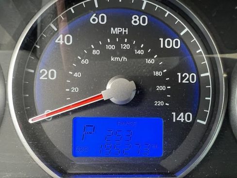 Used 2010 Hyundai Santa Fe Limited AWD/4WD image 15