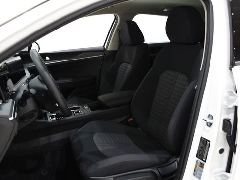 New 2026 Kia K5 LXS FWD image 22