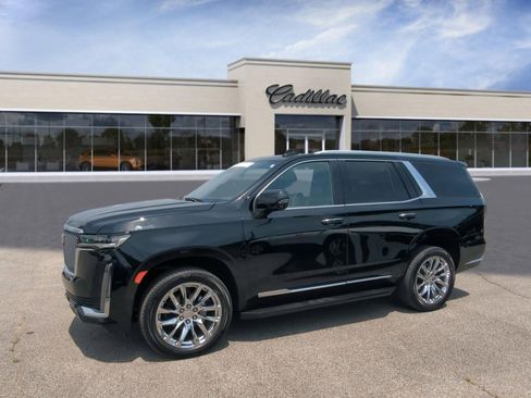 Used 2023 Cadillac Escalade Premium Luxury w/ LPO, Radiant Package AWD/4WD image 4