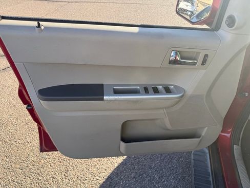 Used 2008 Mercury Mariner Premier image 15