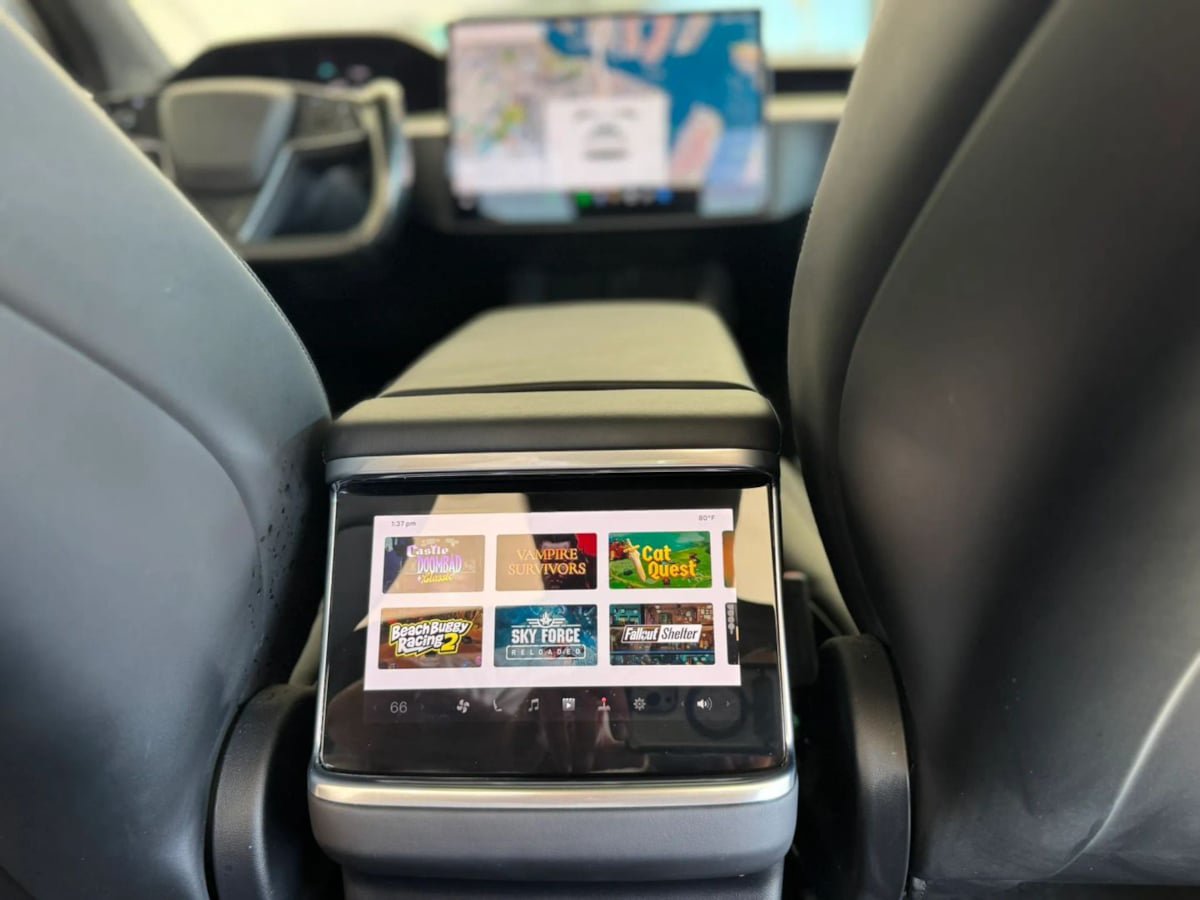 Used 2022 Tesla Model X AWD/4WD image 48