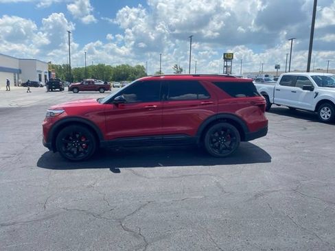 Used 2021 Ford Explorer ST w/ Equipment Group 401A AWD/4WD image 2