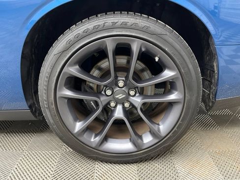 Used 2021 Dodge Challenger R/T Scat Pack RWD image 6