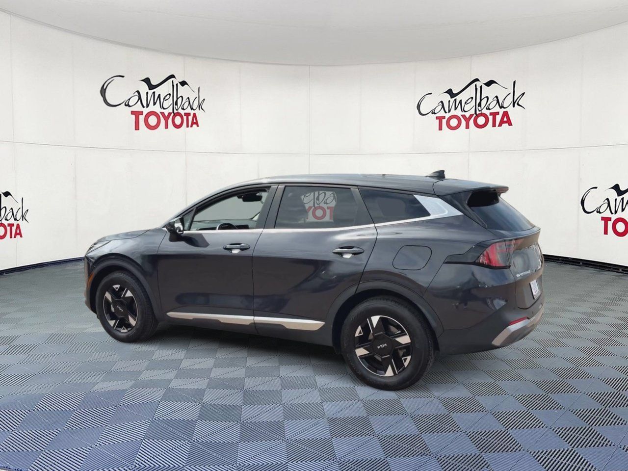 Used 2026 Kia Sportage LX FWD image 9