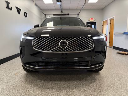 New 2026 Volvo XC90 B6 Ultra w/ Protection Package Premier