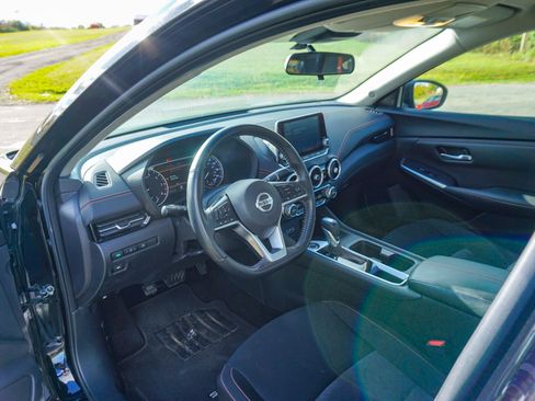 Used 2023 Nissan Sentra SR w/ Midnight Edition Package image 18