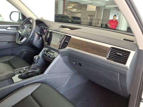 Used 2023 Volkswagen Atlas SE w/ Panoramic Sunroof Package AWD/4WD image 20