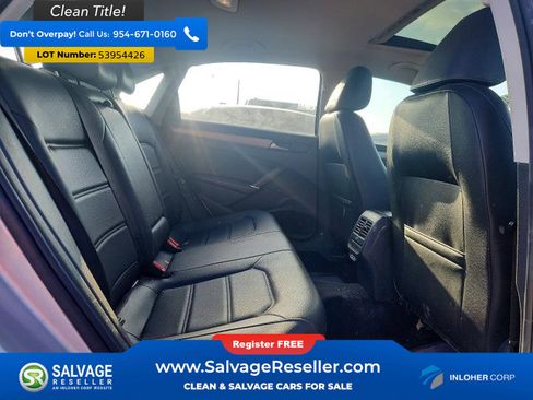 Used 2021 Volkswagen Passat 2.0T SE FWD image 13