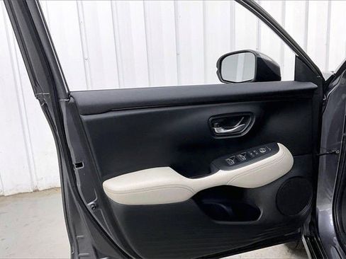 Certified 2026 Honda HR-V EX-L image 21