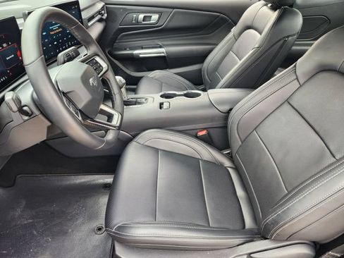 Used 2026 Ford Mustang Premium RWD image 4