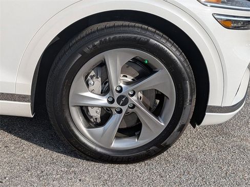 Used 2026 Genesis GV70 2.5T Select image 12