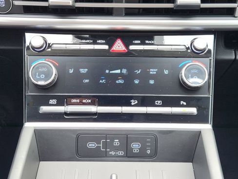 Used 2026 Hyundai Santa Fe SEL image 16