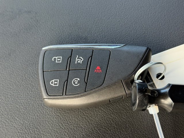 Used 2025 Chevrolet Tahoe LS RWD image 31