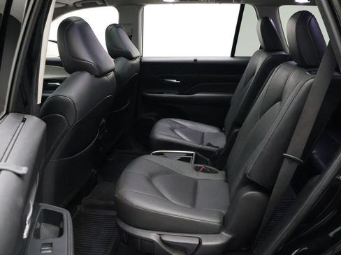 Certified 2024 Toyota Grand Highlander AWD Hybrid image 19