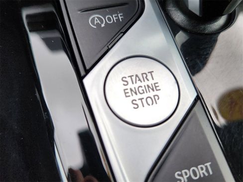 Certified 2024 BMW X3 xDrive30i w/ Convenience Package image 23