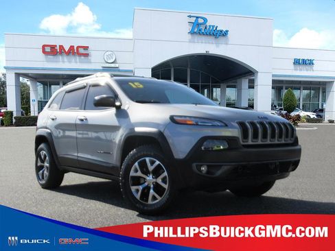 Used 2015 Jeep Cherokee Trailhawk w/ Comfort/Convenience Group image 1