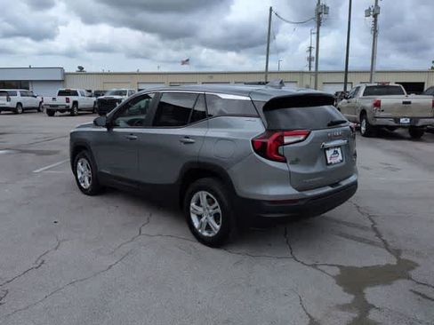 Used 2024 GMC Terrain SLE AWD/4WD image 6