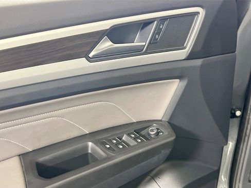 Used 2022 Volkswagen Atlas SE image 17