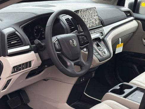 New 2026 Honda Odyssey EX-L image 13