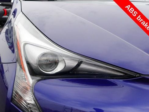 Certified 2017 Toyota Prius Two image 6