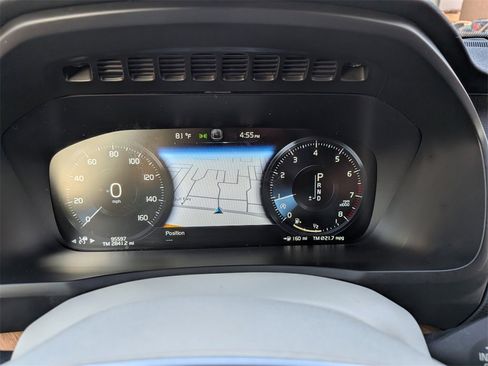 Used 2022 Volvo XC90 T6 Momentum w/ Advanced Package image 16