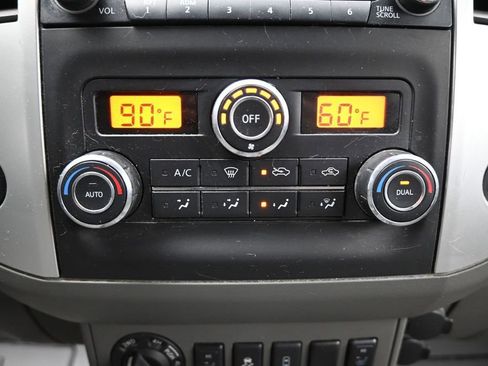 Used 2016 Nissan Frontier SV w/ SV Value Truck Package AWD/4WD image 19