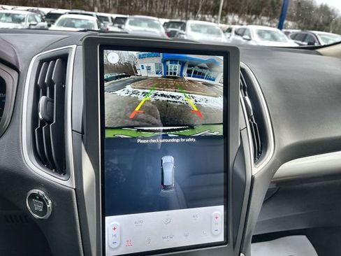 Used 2024 Ford Edge SEL w/ Convenience Package image 24