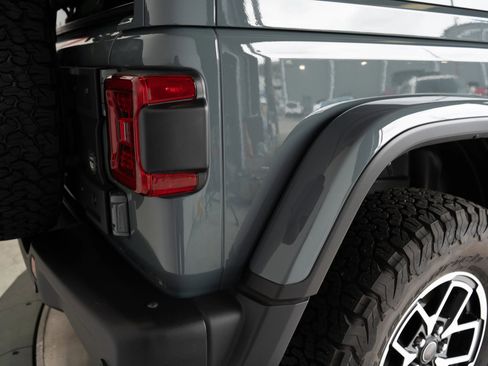 Used 2024 Jeep Wrangler Rubicon image 69