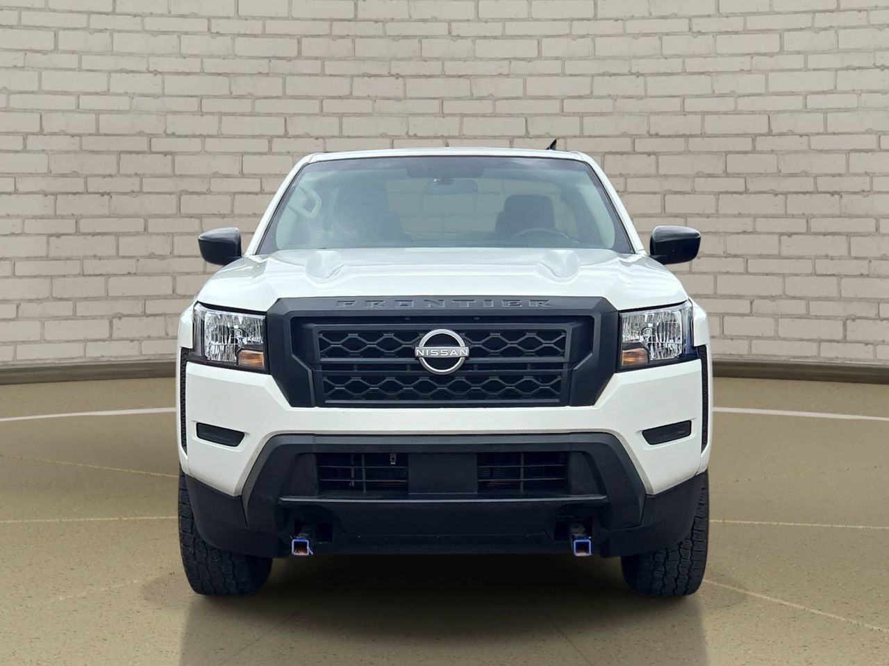Used 2024 Nissan Frontier S RWD image 2